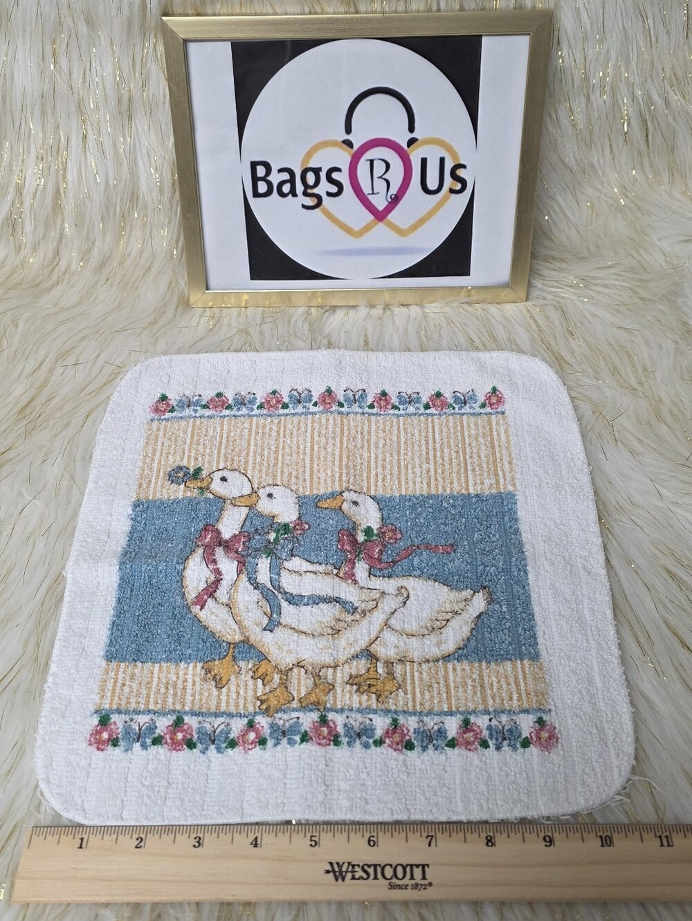 VINTAGE COUNTRY GEESE RIBBON GEESE GOOSE WASHCLOTH TOWEL EUC FAST SHIP